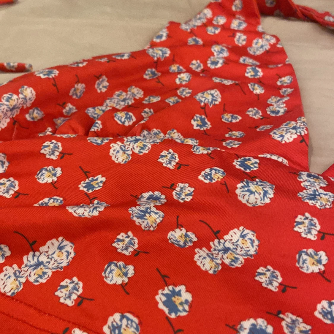 Öppen rygg och djup krage top - 90