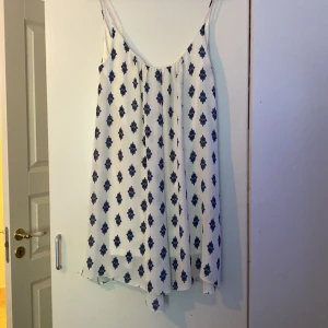 Zara topp  - I bra skick 