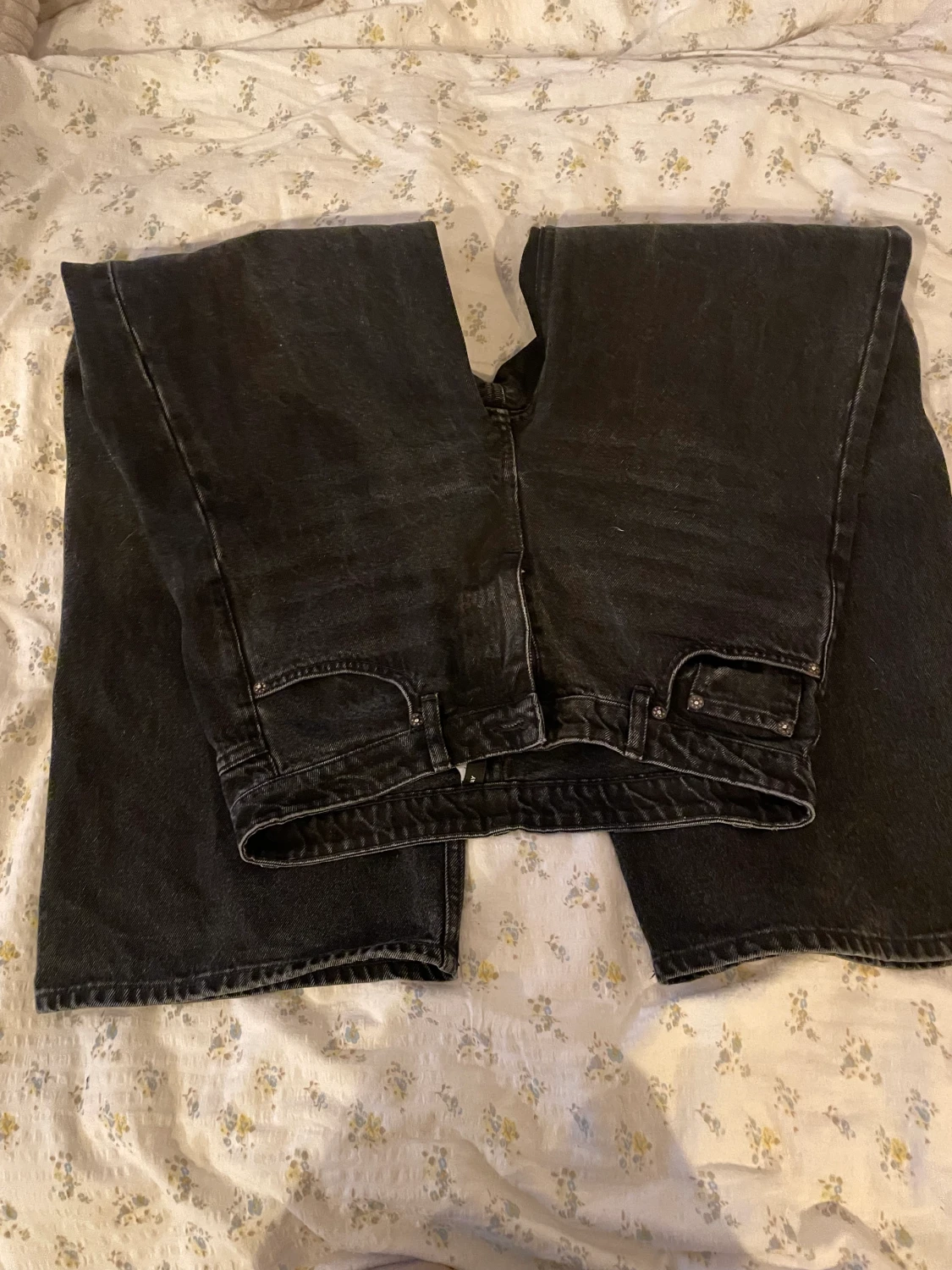 Lågmidjade weekday jeans 