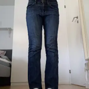 Sjuuukt snygga jeans från ”&LOYAL”
