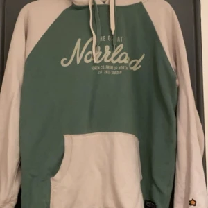 Norrlands Hoodie  - Använd fåtal gånger 