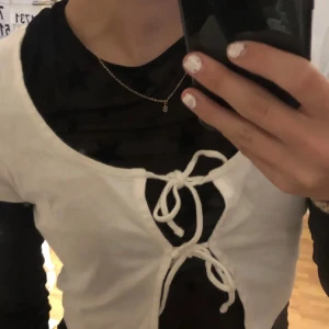 Topp - En söt topp från new yorker i strl xs/xxs. Nästan oanvänd och bra skick!!