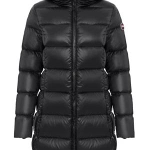 Colmar jacka -  colmar jacka helt i nyskick. Fick denna men märke snabbt att den inte passade när jag hade en tjocktröja under. Den är endast använda ute 2 gånger. Så inga defekter finns. Skicka för egna bilder Pris kan diskuteras Köparen står för frakt Nypris 6000kr