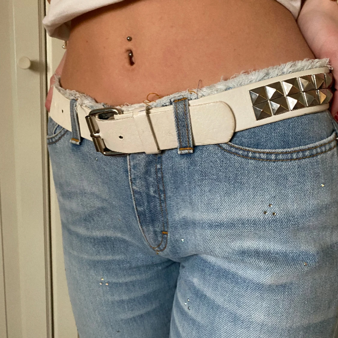 Skärp med nitar - 90