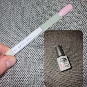 Gelpolish - Helt ny och oöppnad, målat med min egna svarta färg för att visa🥰