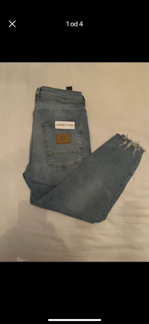 ZARA MAN JEANS, CROPPED TAPERED - STORLEK: 46 USA: 36 Nya jeans, nya kostar 450 kr Pr: 150 kr