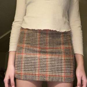 Brandy Melville plaid mini skirt Size S Brown, beige and orange  Perfect for autumn  Worn once, perfect condition