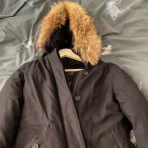 Woolrich Jacka  - Woolrich jacka inte använd, storlek S säljer direkt för 1800