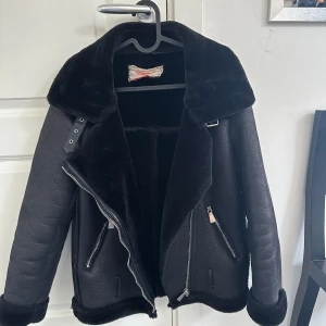 Jacka  - Läder imitations jacka