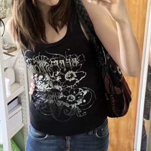 Topp med tryck - Fin och i bra skick