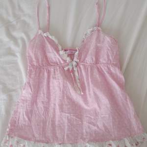 Sött rosa linne från La Senza. Skulle säga storlek S💕