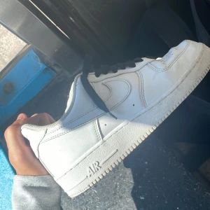 Air Force 1 - Säljer mina använda Af1 Använda därför så billigt pris KAN BYTA!