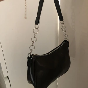 Väska  - Super söt väska från h&m 