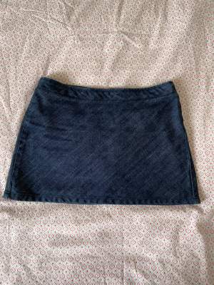 Vintage United colors of benetton jeans kjol i fint skick.