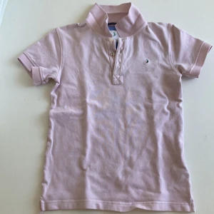 Boomerang pike - Fin boomerang pike som passar 8-10 år