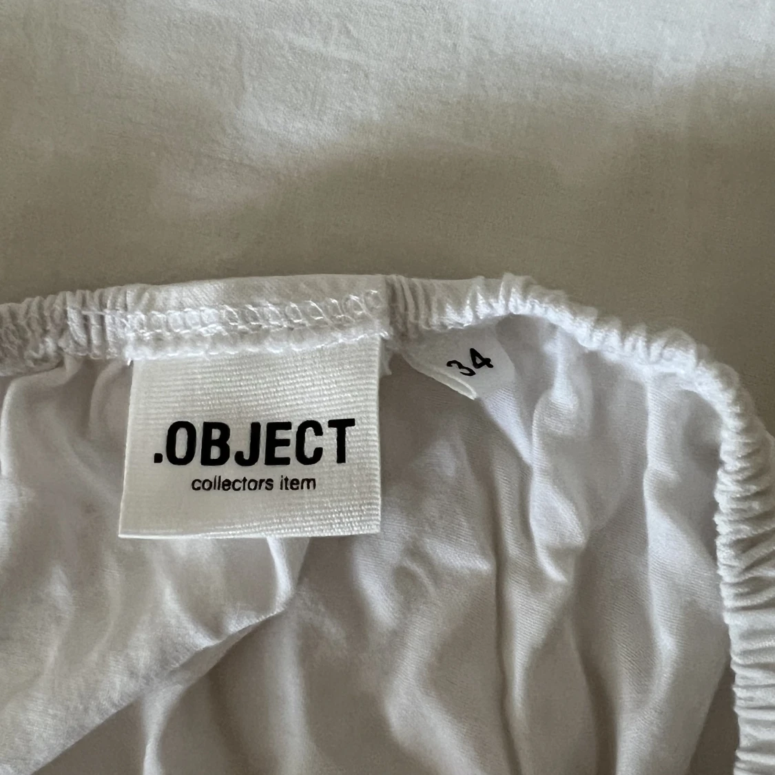 Object vit spets halternecktopp - 91