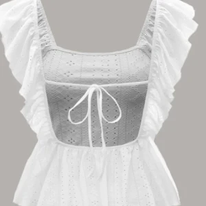 Topp med öppen rygg  - Säljer denna jättefina topp med öppen rygg då den inte kommer till användning.💞