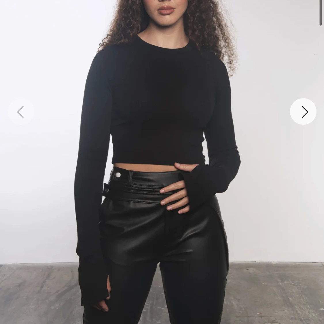 Svart ribbad från Adsgn