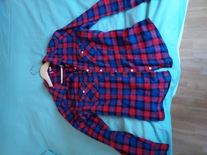 barnskjorta - Använd men i bra skick