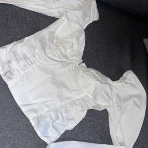 Korsett skjorta - Vit korsettskjorta 