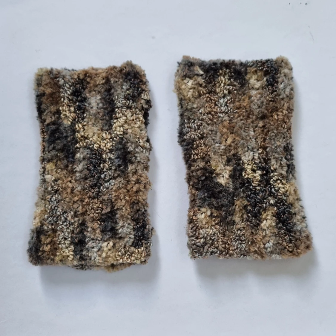 Virkade handledsvärmare - 90