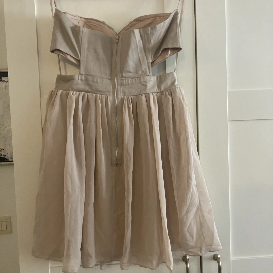 Bege festklänning  - 91