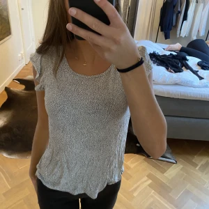 Topp - Fin topp från hm🖤