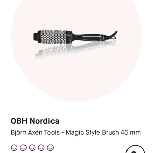 HELT NY BJÖRN AXÉN VÄRMEBORSTE - Säljer min helt nya (enbart testad en gång) värmeborste från Björn Axén, 45mm. Säljer då den helt enkelt inte passade mig! Nypris:800kr 🌸 Passar underbart om man vill ha lite extra volym/lockar i håret! 