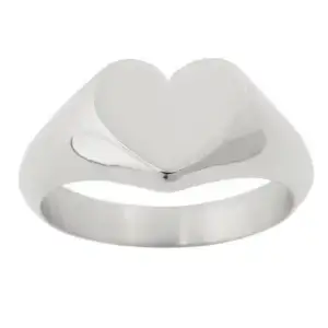 Säljer denna ringen från edblad då jag köpte fel storlek, skulle annars kunna tänka mig byta mot en i strl S 