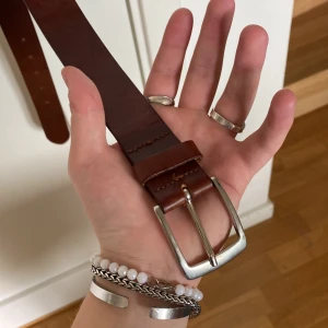 Hm skärp billigt - Nästan helt oanvänd bra skick classic design