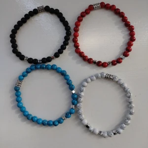 Armband  - Riktigt snygga och bra kvalitet. 4 för 150