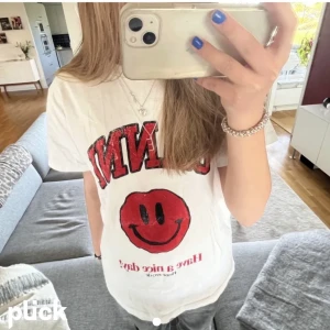 Ganni t-shirt  - Säljer denna ganni t-shirt storlek xs/s 🫶