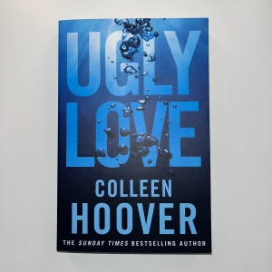 Ugly Love - Ännu en bästsäljare från Colleen Hoover! Aldrig öppnad och i nytt skick. 