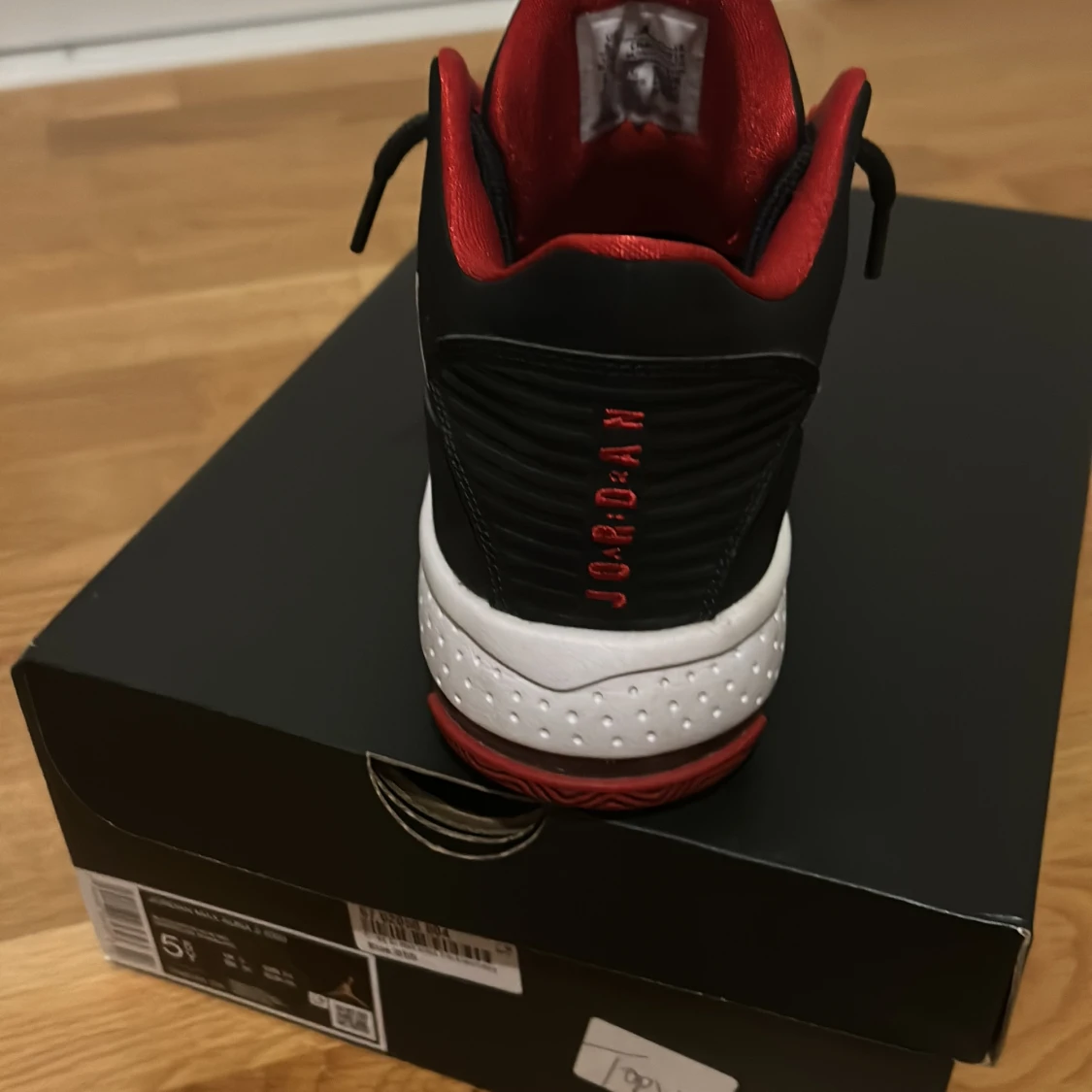 Jordan Max Aura 2 (GS) Storlek 38 - 91