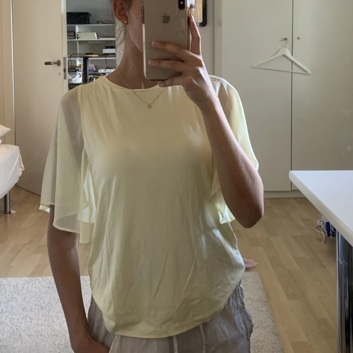 Söta toppar med mesh