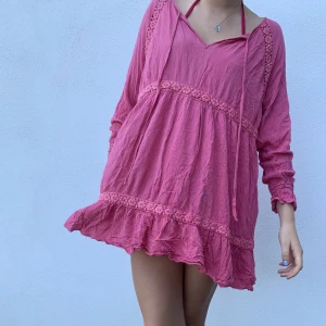 Rosa klänning  - Supersöt rosa sommarklänning från Pep&Co. Funkar bra på mig som vanligen är S/M!💗