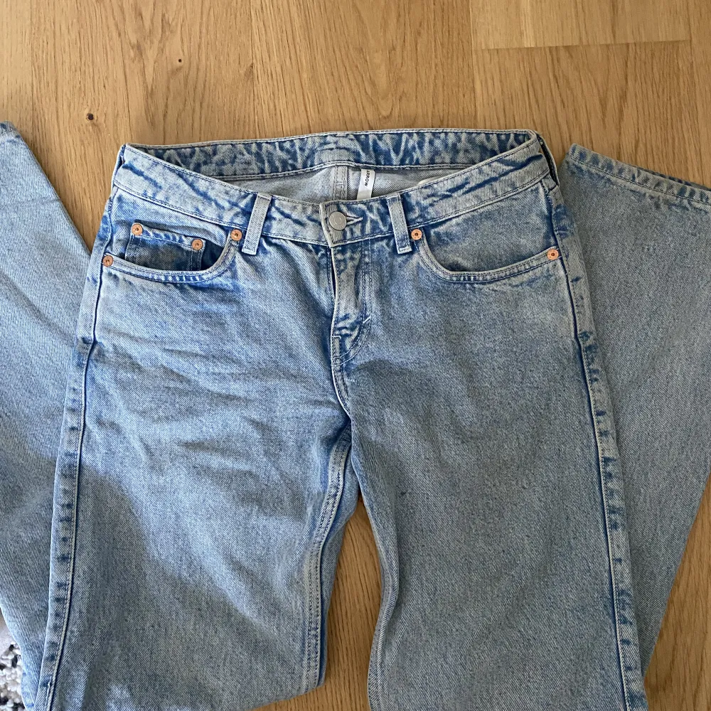 Jättesnygga lowaist jeans!❤️. Jeans & Byxor.