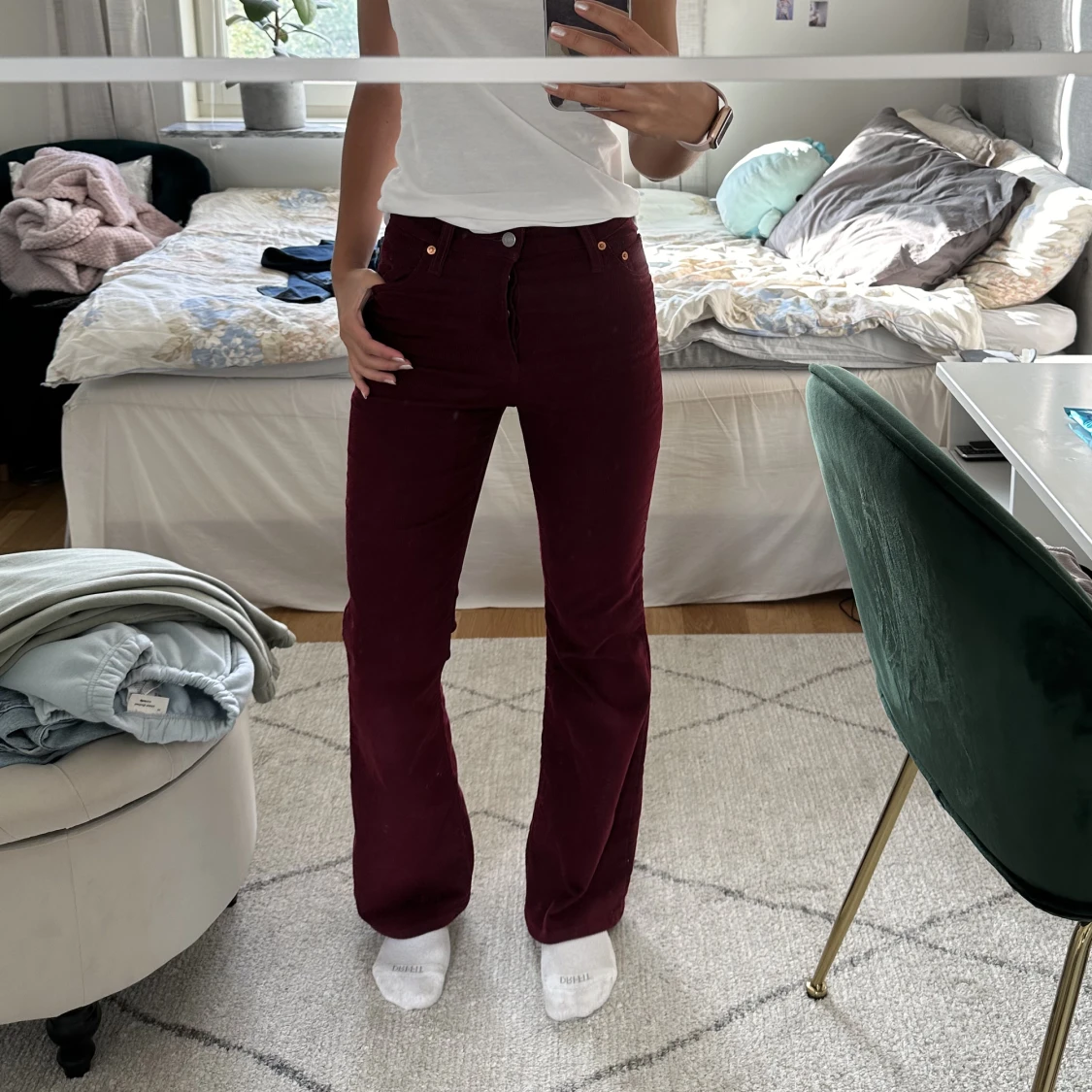 vinröda bootcut manchesterbyxor levi’s - 91