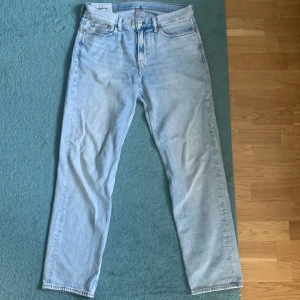 Blåa Jeans - Tjingeling badring 👋🏼 säljer mina blåa jeans pga av har två av samma