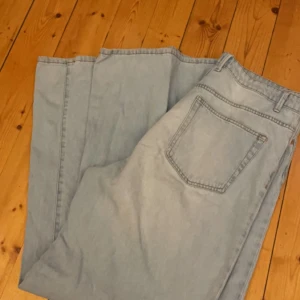 Jeans lindex - Jeans från lindex med vida ben