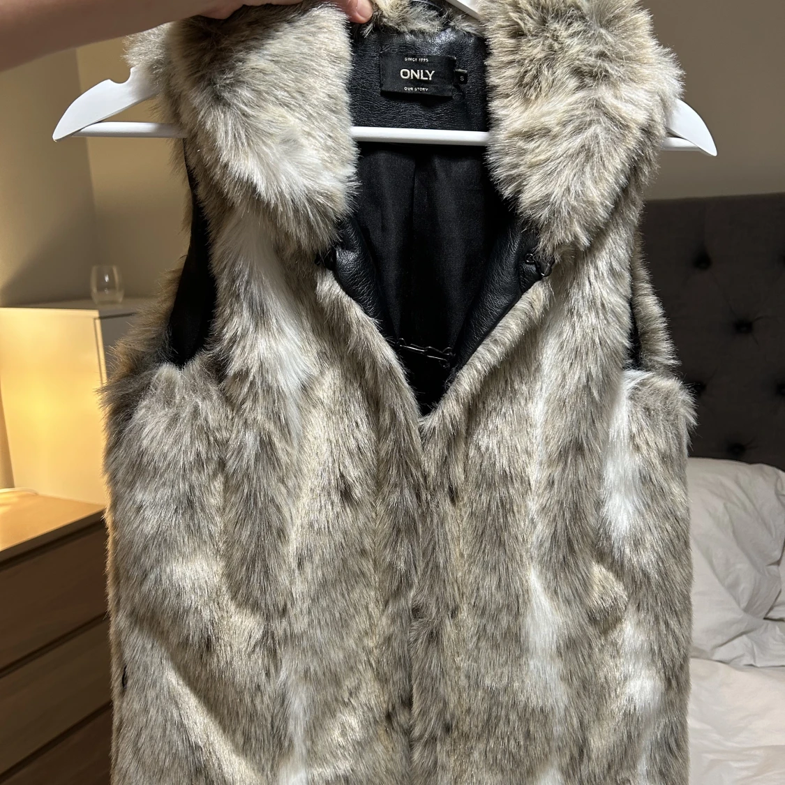 Päls väst strl small 