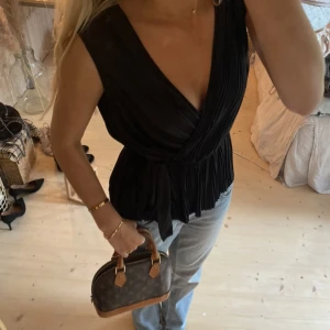 Topp - SUPER snygg topp i jätte bra kvalitet ❣️❣️