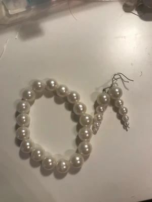 Smycken  - Handgjorda smycken 