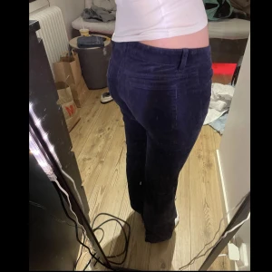 Byxor  - Säljer dom eftersom de ej andvänder längre , är 167cm