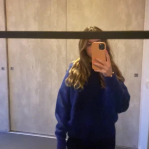 Stickad tröja - Fin stickad tröja, skriv för fler bilder osv❤️❤️