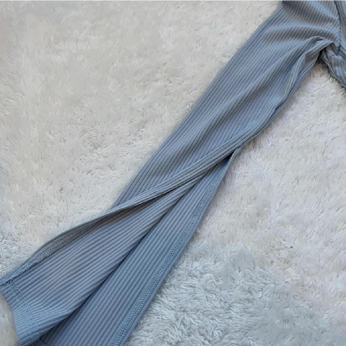 Blå one shoulder klänning - 91