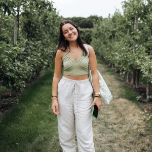 Linnebyxor från H&M - Super söta linnebyxor från H&M knappt använda eftersom de är inte riktigt min styl. Priset kan diskuteras 🫶🏼🥰