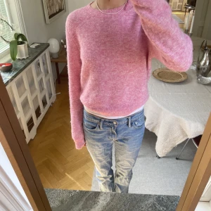 Tröja - Stxiackad tröja som är perfekt till sommarkvällar