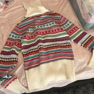 Färgglad polo - Bra skick!