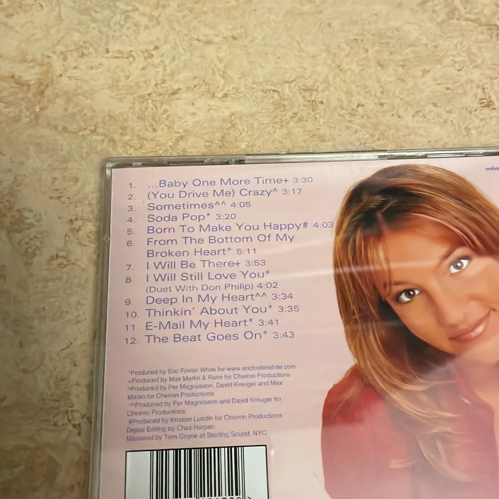 Britney Spears cd i bra skick . Övrigt.